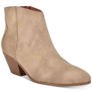 SOLD! Tonda Bootie New